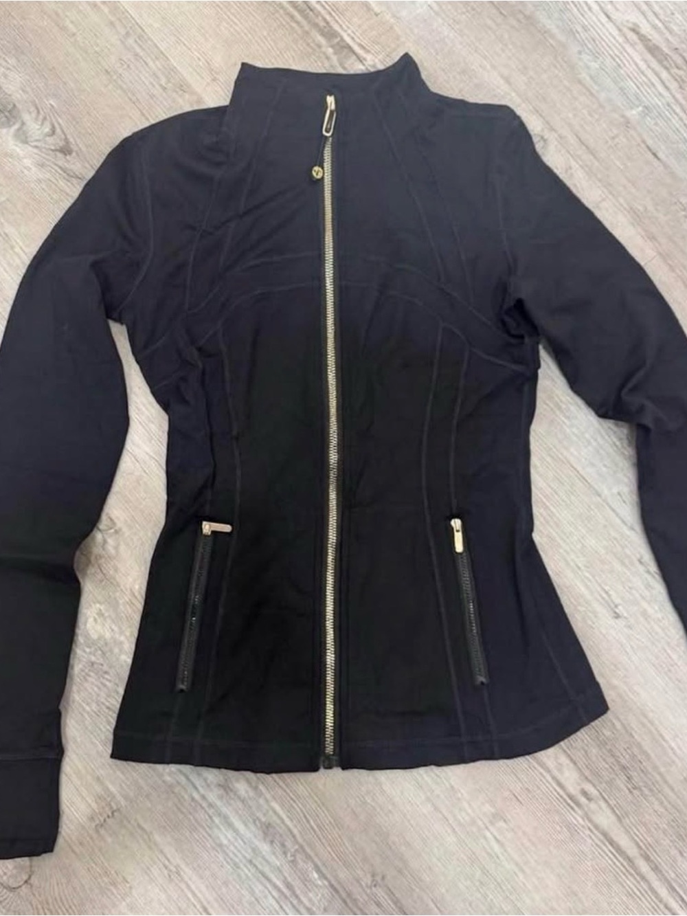 Lululemon Define Jacket Size 4 Black & Gold Zipper